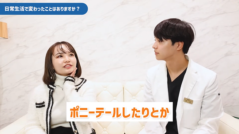 あごに手を当てて、日常生活の変化を思い返す梶山さん